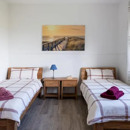Holiday home Ostfriesland To Huus *