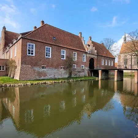 Holiday home Ostfriesland To Huus