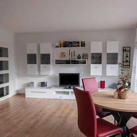 Holiday home Ostfriesland To Huus Hinte
