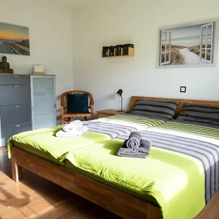 Ferienhaus Ostfriesland To Huus *